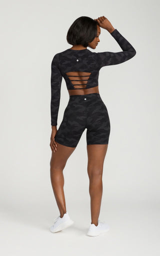 Long Sleeve Desire Crop in Black Camo