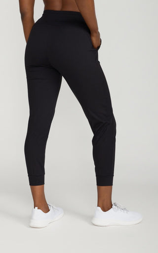 The Movement Jogger 26" in Black