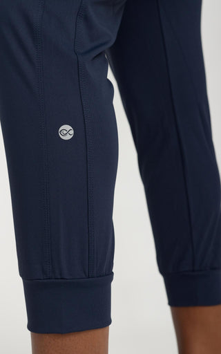 The Movement Jogger 26" in Mood Indigo