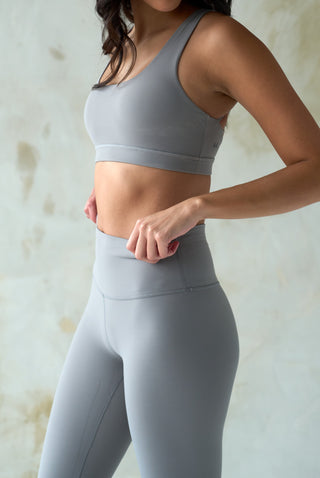 Contour High-Rise Legging 23" in Frost Gray