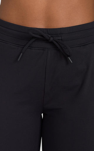 The Movement Jogger 26" in Black